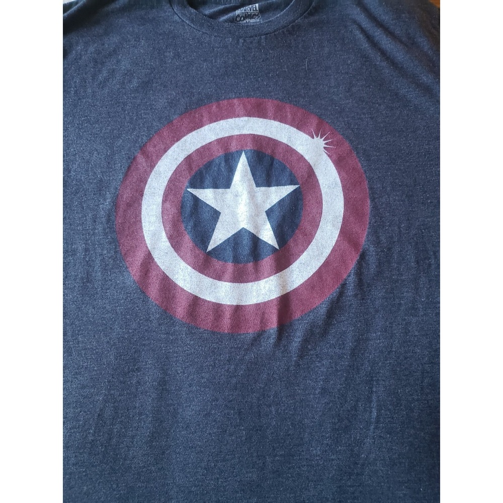 Marvel Comic Size Medium Mens Captain America 🇺🇸 T-Shirt‎  Cotton / Poly EUC